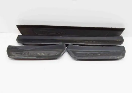 Hyundai Tucson TL sill trim set (inner) 85873D7000 85888D7000