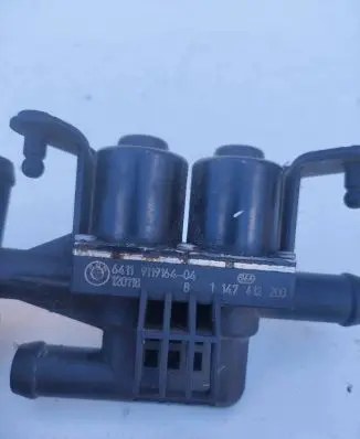 BMW 5 F10 F11 Coolant heater control valve 9119164 1147412200