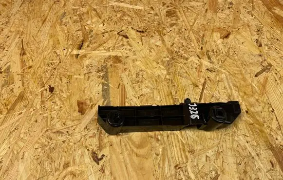Suzuki SX4 S-Cross Front bumper mounting bracket 7173263T0