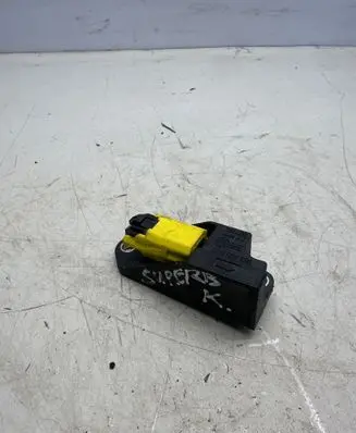 Skoda Superb B5 (3U) Airbag deployment crash/impact sensor 5WK42895 6Q0909606