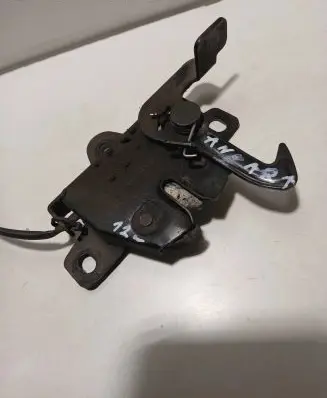 Loading door lock