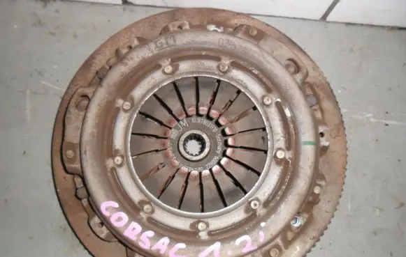 Opel Corsa C Flywheel R90232334