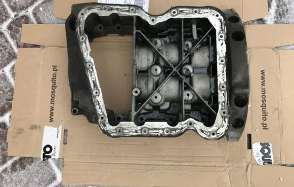 Oil sump