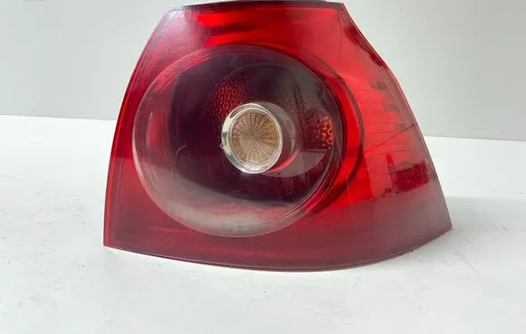 Volkswagen Golf V Rear/tail lights