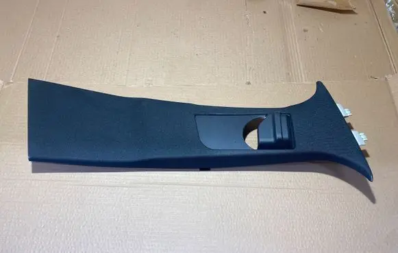 Mercedes-Benz C W205 (B) pillar trim (top) A2056901030
