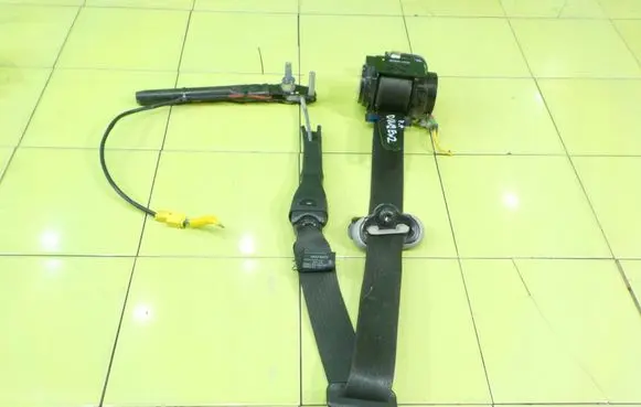 Opel Antara Front seatbelt 95473470 BEZPIECZENSTWA