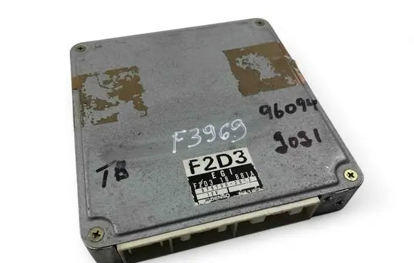 Mazda 626 Engine control unit/module ECU F2D318881A