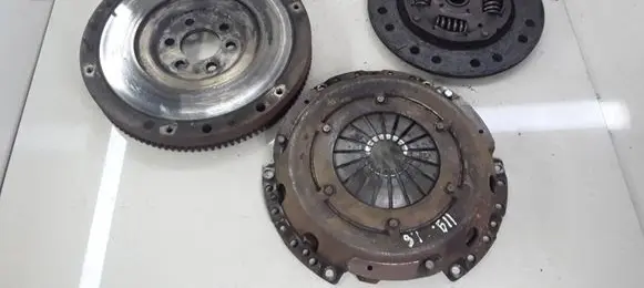 Volkswagen Golf III Clutch set kit 320021610 WTR203206073 120016610