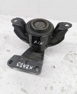Hyundai i20 (BC3 BI3) Engine mount bracket 21810Q0000