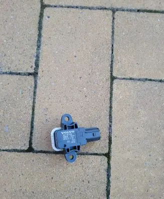 Volvo V60 Airbag deployment crash/impact sensor 30798030 101215302 C83HA