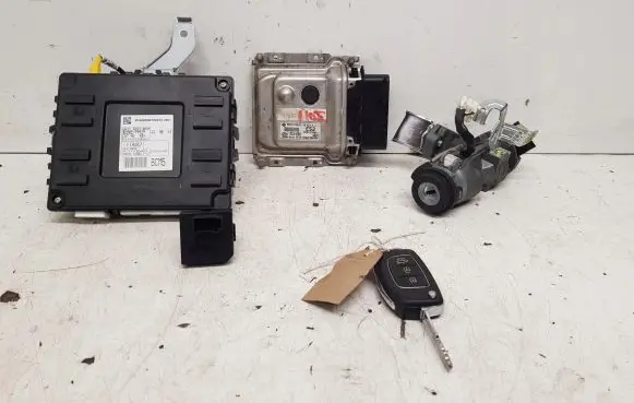 Hyundai i10 Engine ECU kit and lock set 