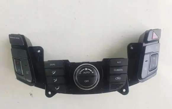 Hyundai i40 Climate control unit a2c93930400