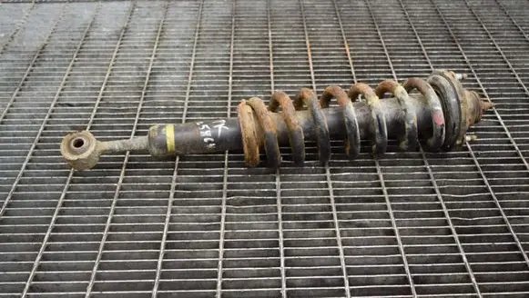 Toyota Hilux (AN10, AN20, AN30) Front shock absorber/damper