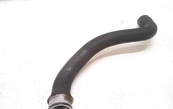 Mercedes-Benz C W204 Engine coolant pipe/hose A2045010582
