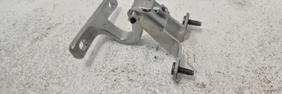 Tesla Model Y Tailgate hinge 1705136-00-D