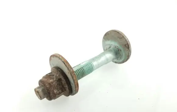 Volkswagen Touran I Rear suspension camber bolt 