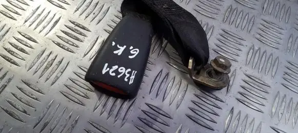 Mitsubishi Carisma Rear seatbelt buckle