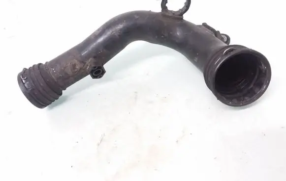 Audi A3 S3 8P Intercooler hose/pipe 1K0145762L 1K0145770D