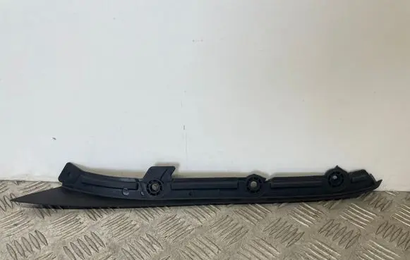 BMW 8 G15 Front bumper splitter molding 51118080002 8080002