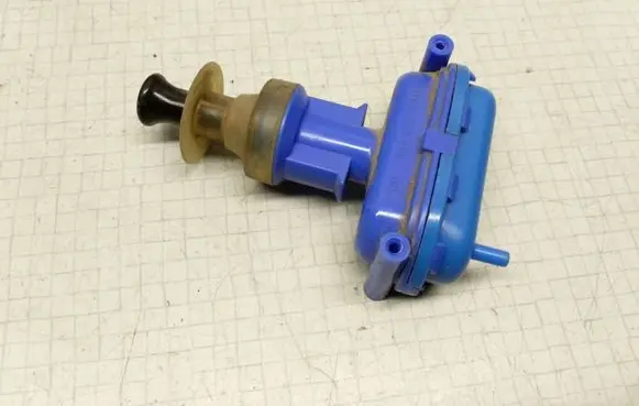 Audi 80 90 B3 Central locking motor 893862153D
