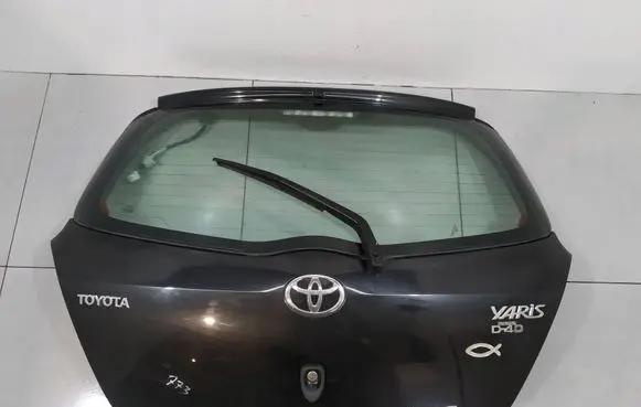 Toyota Yaris Tailgate/trunk/boot lid 