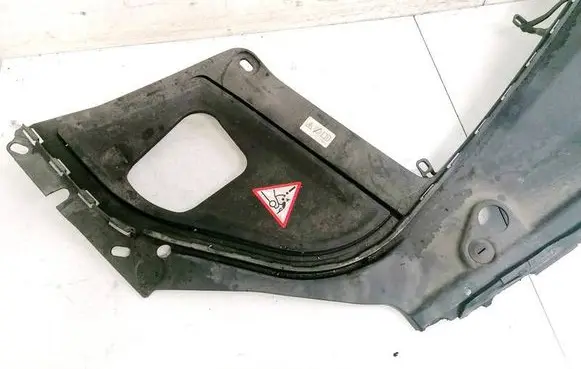 BMW 5 F10 F11 Wiper trim 51767019803 10627110