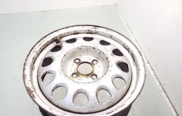 Volkswagen Golf III R15 steel rim 357601025M