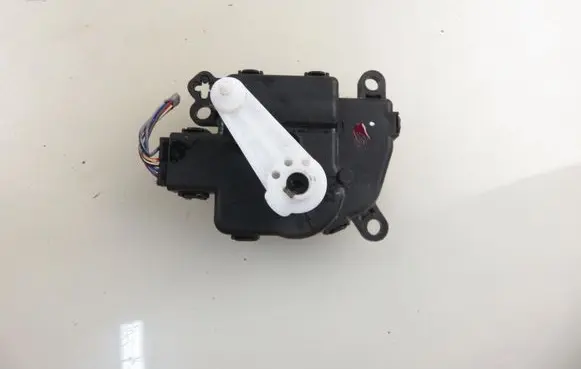 Ford Galaxy Air flap motor/actuator DG9H19E616AA