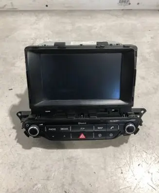 Radio/CD/DVD/GPS head unit