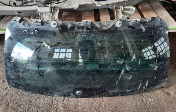 Citroen C4 Grand Picasso Rear windscreen/windshield window NOCODE
