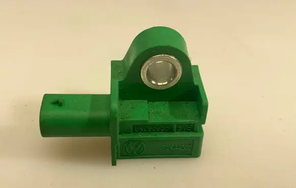 Volkswagen Golf VI Airbag deployment crash/impact sensor 5K0959351