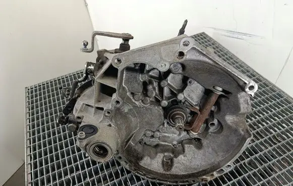 Peugeot 206+ Manual 5 speed gearbox 20CQ82