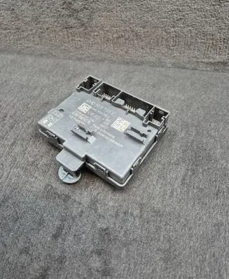 Audi Q7 4M Door control unit/module 4M0959795E 4M0959795C
