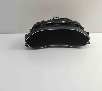 Audi Q3 F3 Speedometer (instrument cluster) A2C12973300 83A920700