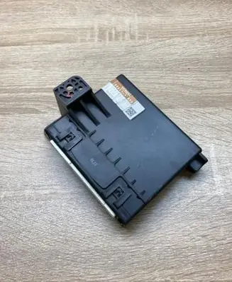 Toyota Prius (XW30) Air conditioner control unit module 8865047090 1777000214