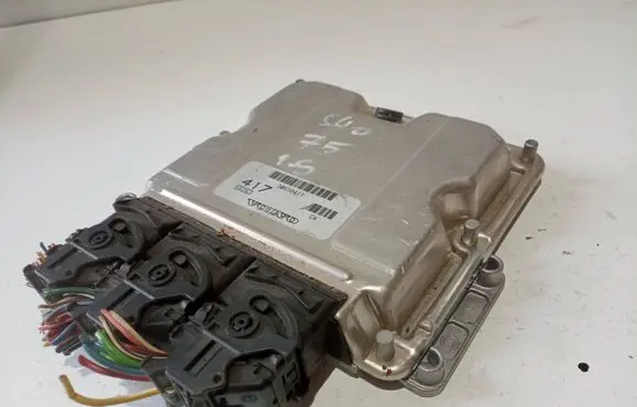 Volvo S40, V40 Engine control unit/module 30630417 EDC15C3
