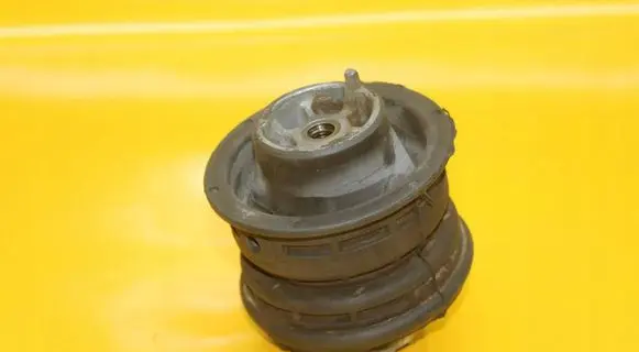 Mercedes-Benz CLK A209 C209 Engine mount vacuum valve A2032410413