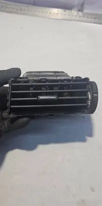 Toyota Verso Dash center air vent grill 556800F030 20059