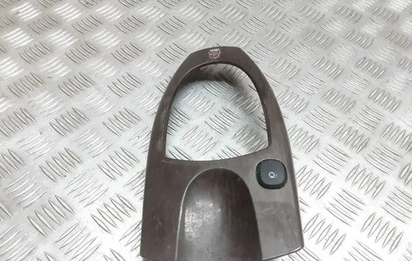Ford Focus Gear shifter surround trim plastic 98ABA045B78B