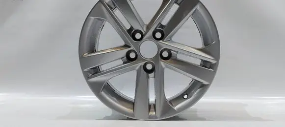 Toyota Corolla E160 E170 R16 alloy rim 