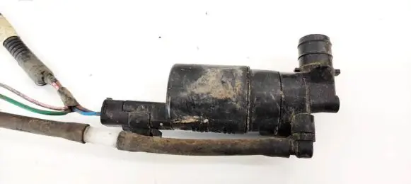 Toyota Aygo AB10 Windscreen/windshield washer pump