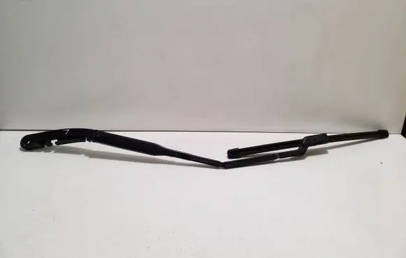 Volvo XC60 Front wiper blade arm 31416847