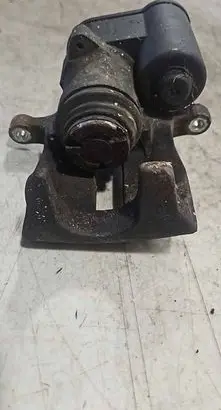 Volkswagen PASSAT B6 Rear brake caliper
