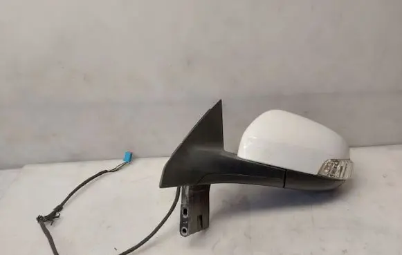 Volvo C70 Front door electric wing mirror