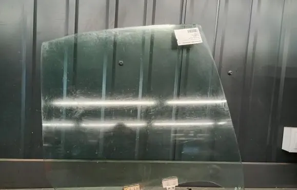 Nissan Almera Rear side window