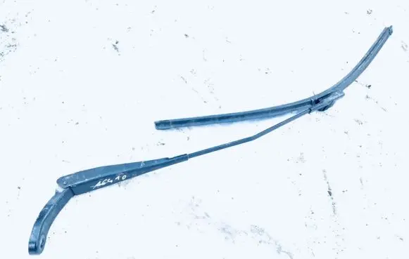 Peugeot 207 Front wiper blade arm a7dagcc