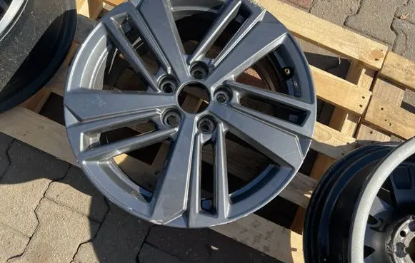 Peugeot 308 R16 alloy rim 9835058380