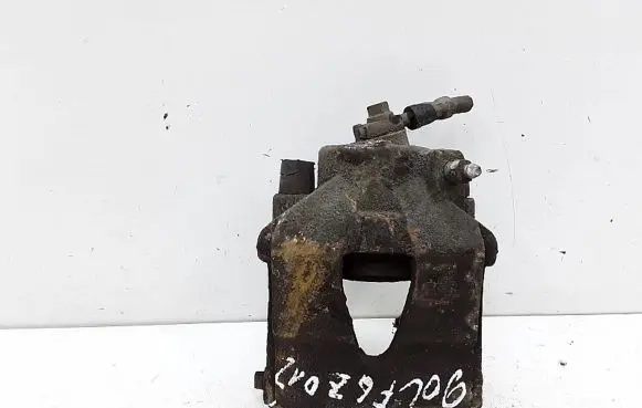 Volkswagen Golf VI Front brake caliper