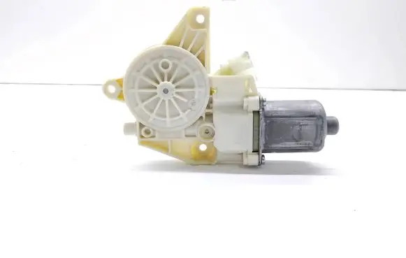 Mercedes-Benz Vito Viano W447 Front door window regulator motor A4479063600 0130822559