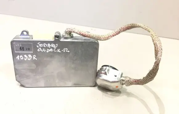 Subaru Outback Headlight ballast module Xenon 84965AG000 3900020791